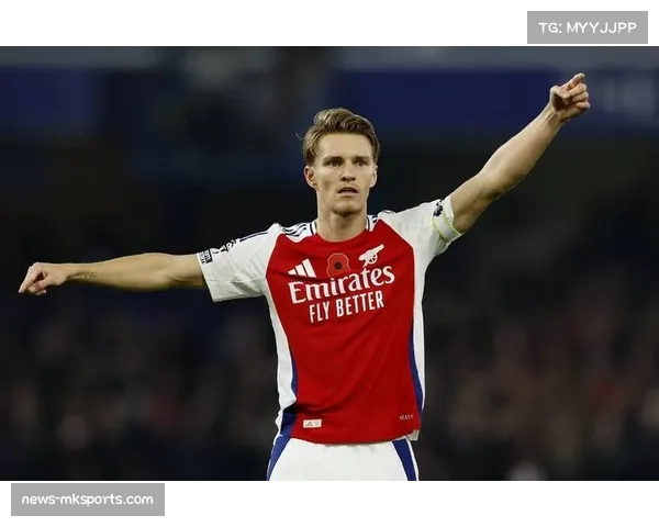 厄德高1助攻3威胁传球 阿森纳右路攻势组织核心表现亮眼